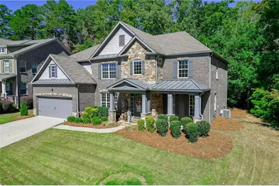 4245 Woodland Bank Boulevard, Buford, GA 30518 - Photo 3