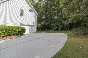 3763 Terrace Hedge Ct, Dacula, GA 30019 - Photo 3