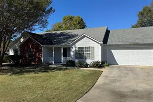 1672 Walters Park Ct, Loganville, GA 30052 - Photo 1