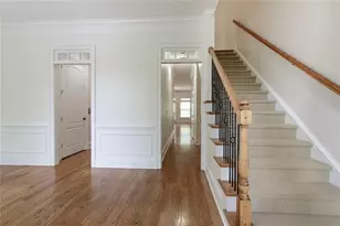 956 Persimmon Point NE, Sandy Springs, GA 30328 - Photo 7