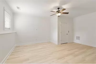 956 Persimmon Point NE, Sandy Springs, GA 30328 - Photo 31