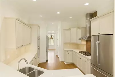 956 Persimmon Point NE, Sandy Springs, GA 30328 - Photo 15