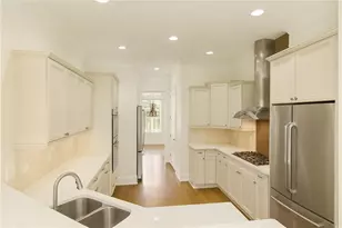 956 Persimmon Point NE, Sandy Springs, GA 30328 - Photo 15