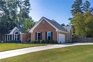 1201 Tribble Woods Ct, Lawrenceville, GA 30045 - Photo 5