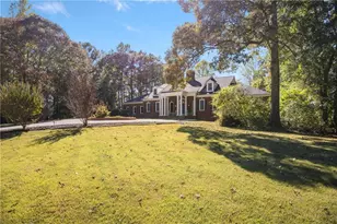 300 Island Cove Dr, Newnan, GA 30263 - Photo 3