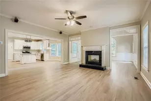 100 Hamilton Glen Ct, Fayetteville, GA 30215 - Photo 13