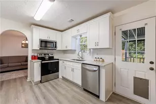 1757 Summit Creek Way, Loganville, GA 30052 - Photo 15