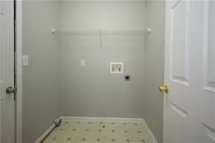 350 Windermere Dr, Loganville, GA 30052 - Photo 21