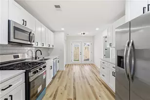 19 Robin Hood Dr, Savannah, GA 31406 - Photo 7