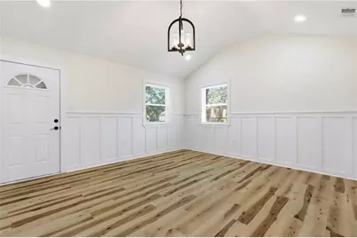 19 Robin Hood Drive, Savannah, GA 31406 - Photo 9