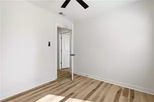 19 Robin Hood Dr, Savannah, GA 31406 - Photo 19