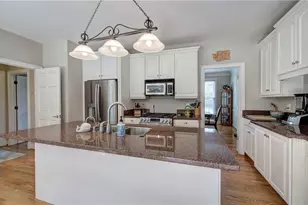 881 Park Manor Ct NW, Marietta, GA 30064 - Photo 17