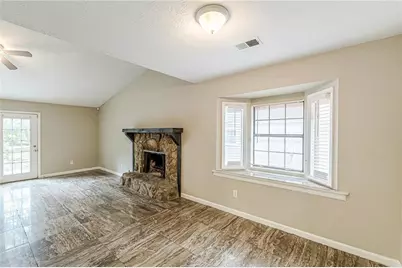 8685 Woodside Lane, Jonesboro, GA 30238 - Photo 11