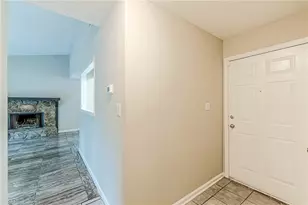 8685 Woodside Ln, Jonesboro, GA 30238 - Photo 5