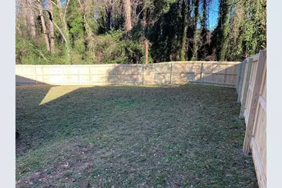 801 N Evelyn Place NW, Atlanta, GA 30318 - Photo 29