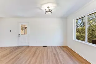 1328 Jefferson Hwy, Winder, GA 30680 - Photo 9