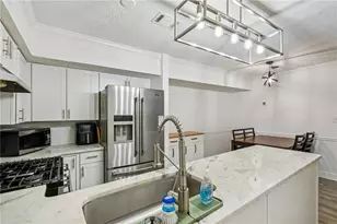 2071 Brian Way, Decatur, GA 30033 - Photo 11