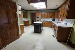 865 Ferncroft Ct, Roswell, GA 30075 - Photo 7