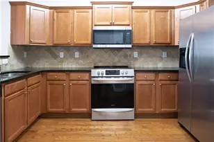 3090 Branham Dr, Dunwoody, GA 30360 - Photo 11