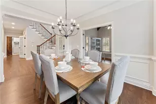 6005 Oakbury Ln, Suwanee, GA 30024 - Photo 11