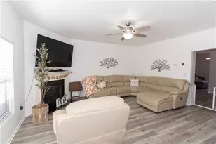 216 Loganview Dr, Loganville, GA 30052 - Photo 5