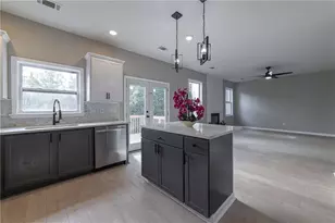 7402 Gossamer St, Union City, GA 30291 - Photo 13