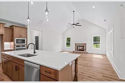 177 West Lake Boulevard, Carrollton, GA 30116 - Photo 9