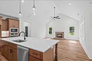 177 W Lake Blvd, Carrollton, GA 30116 - Photo 9