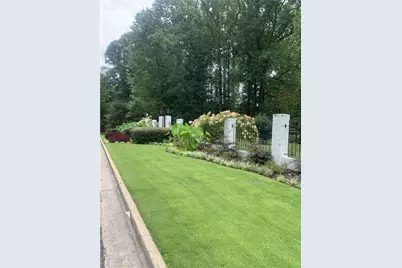 1700 Chartwell Trace, Stone Mountain, GA 30087 - Photo 5