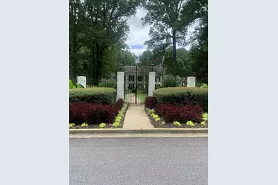 1700 Chartwell Trace, Stone Mountain, GA 30087 - Photo 3