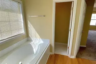 1276 Huntington Pl Cir, Lithonia, GA 30058 - Photo 19