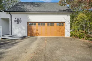 5422 Hill Rd SW, Powder Springs, GA 30127 - Photo 5