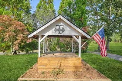 5422 Hill Road SW, Powder Springs, GA 30127 - Photo 3