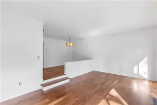 1000 Country Ct, Lawrenceville, GA 30044 - Photo 9