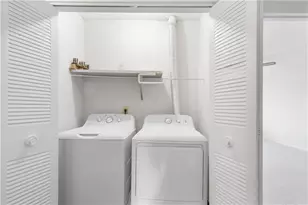 1000 Country Ct, Lawrenceville, GA 30044 - Photo 21