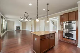 6639 Trail Side Dr, Flowery Branch, GA 30542 - Photo 11