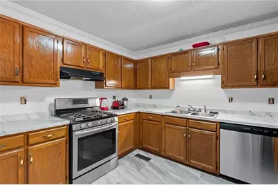 220 Daileys Plantation Drive, McDonough, GA 30253 - Photo 13