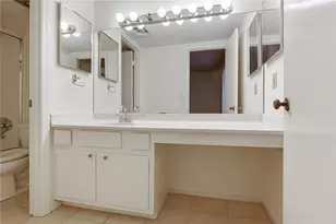 158 Maribeau Square NW, Atlanta, GA 30327 - Photo 19