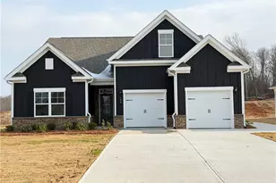 130 Classic Overlook, Homer, GA 30547 - Photo 1