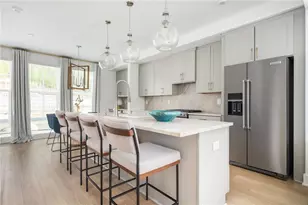 1762 Beckham Pl NE, Atlanta, GA 30324 - Photo 9