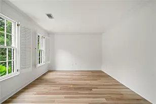 4220 NE Singing Post Ln NE, Roswell, GA 30075 - Photo 5