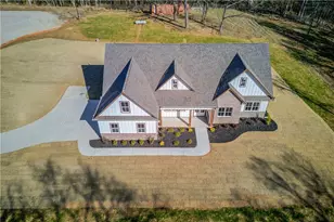 30 River Overlook Way, Jefferson, GA 30549 - Photo 3