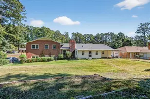 3553 Carriage Way, East Point, GA 30344 - Photo 21