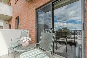 300 Johnson Ferry Road NE, Atlanta, GA 30328 - Photo 29