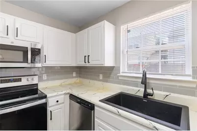 326 Coral Circle, McDonough, GA 30253 - Photo 13