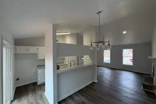 728 Fox Valley Dr, Stone Mountain, GA 30088 - Photo 3