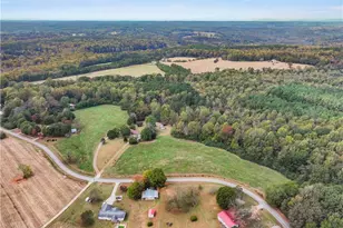 491 Queen Rd, Gillsville, GA 30543 - Photo 39