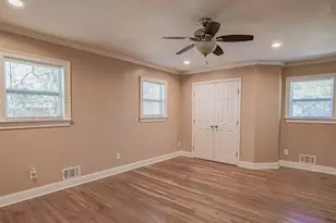 896 King Rd, Jonesboro, GA 30236 - Photo 9