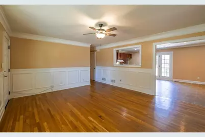 896 King Rd, Jonesboro, GA 30236 - Photo 7