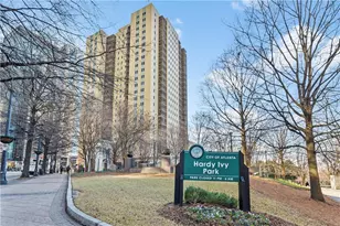 300 W Peachtree Street NE, Atlanta, GA 30308 - Photo 27